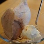 ジェラテリア ジェリーム - イタリアンチョコ、キャラメル、いちごミルク