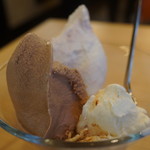 ジェラテリア ジェリーム - イタリアンチョコ、キャラメル、いちごミルク