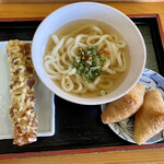 Kounaru - うどんニ玉　ちくわ天　稲荷寿司　計400円(安い)