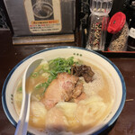 159121303 - 海老ワンタン麺