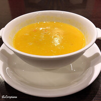 中国料理 豪華 - ｽﾞﾜｲｶﾞﾆ入り南瓜の中華ｽｰﾌﾟ