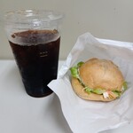 ドトールコーヒーショップ - 彩り野菜とアボカドチキン