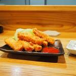 卓 - つまみハムカツその１