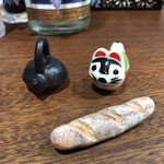 朝めし酒場 ナニコレ食堂 - 箸置きが可愛い