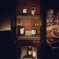 DINING & BAR TABLE 9 TOKYO - 