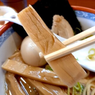 麺の樹　ぼだい - メンマがでかい