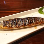 Kushidokoro Kawaharu - 新物 秋刀魚塩焼き