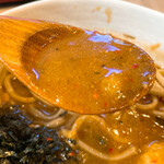 そば切り　高陣 - 【2021年09月】かしわカレーそば＠1,280円、スープのアップ。