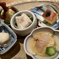 食幹 渋谷 - 左下は巨峰