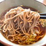 甘楽PA（上り線）フードコート - そば麺 舞茸天を入れずまずは味見