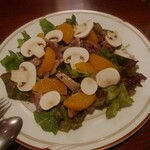 テロワール - フランス産鴨、もも肉のコンフィ、オレンジ、サラダ添え