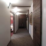 L’ISOLETTA - 店内の廊下