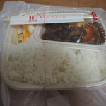 ほっかほっか亭 - 料理写真:期間限定「黒唐揚＆スタミナ炒め弁当」です