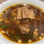 Dhin Tai Fon - 牛肉麺