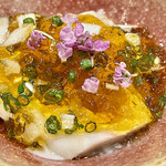 鮨 心白 - この牡蠣はこの時季に強烈な旨味を発揮してくれます　冬になったらどうなっちゃうんだろう