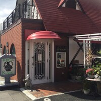 グリル 木の実 - 見るからにお洒落で素敵な建物です。