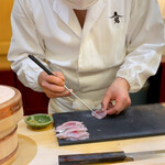 兄弟寿し - 薬味を挟みます