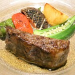 ラ・サレッタ - 千葉県産卯の花牛サーロインの網焼き