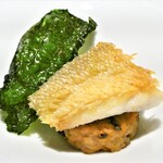 ラ・サレッタ - 愛媛県産シロアマダイの鱗焼き 古代米の焼きリゾット