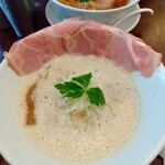 小麦生まれ、麺育ち。