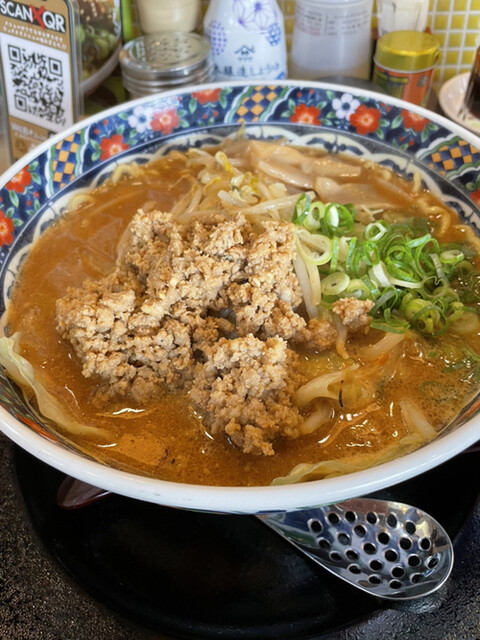 そぼろ味噌ラーメン』by m.hiro777 : 五穀みそらーめん 味噌屋 蔵之介