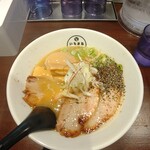 Ichimaru Ramen - 壱丸らーめん(こってり)+チャーシュー