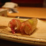 鮨 しみづ - 真鯛の昆布締め