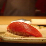 鮨 しみづ - 大間産本鮪中トロ