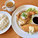 ココス - 料理写真:おろしチキンステーキ&白身魚フライランチ