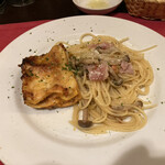 OSTERIASUDO - ラザニア　ポロネーゼ　と　パルマ産生ハムと色々キノコ、フレッシュトマトのオイルソースのスパゲッティ