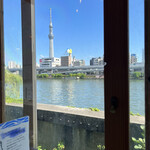 Inf 隅田川イタリアン - 2階カウンター席からの眺望