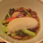 草喰 なかひがし - 11月　聖護院大根、金時人参、杓子菜、ハナイクチ（茸）、加賀蓮根のすりおろし