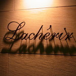Lacherir - エントランスサイン