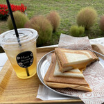 Hana terrace cafe - 