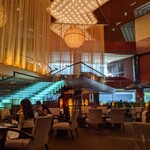 Atrium Lounge - 