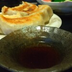 中華料理 鳳凰 - わたしたちは、いつも、お酢多め、醤油少なめ、辣油普通の法則でやります。