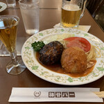 レストランカミヤ - カニコロッケ・ハンバーグ　950円