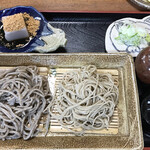 専心庵 - 大盛蕎麦セットの最初に供されるお膳　限定あら挽きと生粉