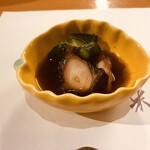 Itamaegokoro Kikuura - 突き出し　蛸の柔らか煮と蛇腹胡瓜