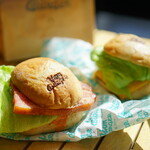 YAMBURGER - 厚切りベーコンチーズバーガー (￥1,150)