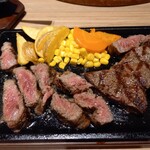 クラフトビールと肉が旨いカフェ Queen of Meat's - 