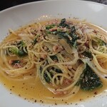 L'Italiana Ottimo - 自家製サルシッチャとほうれん草のチーズとバターのソース仕立て