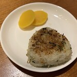 Yakitori Zen - しらすと大葉の焼きおにぎり(1個)、250円