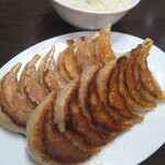 大阪王将 - 元祖焼き餃子260円✕２、ライス210円(税込)