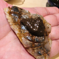 すし岩瀬 - 秋刀魚です。内臓の苦味がウンマイ