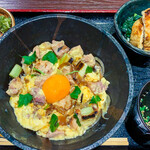 神田松井 炭火焼鳥 - 焼鶏屋の親子丼(ご飯大盛) 900円
