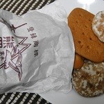 熊岡菓子店 - 角パンと丸パン