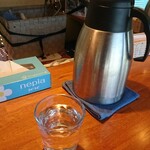 BUS亭 - お水はセルフです(^-^)v