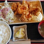 まるいち亭 - 料理写真:からあげ定食 860円