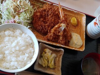 Maruichi Tei - ミックスフライ定食 1050円